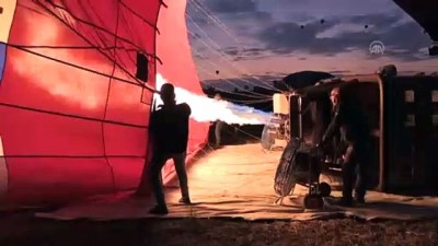 gokyuzu - Kapadokya'da balonlar 437 bin kişiyi uçurdu - NEVŞEHİR  Videosu