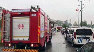 halk otobusu -  Yağış kazayı beraberinde getirdi, yolcu otobüsü devrildi  Videosu