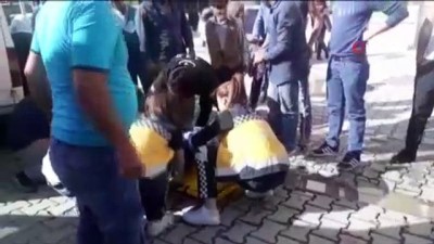 yasli adam -  Geri manevra yapan aracın altında böyle kaldı Videosu