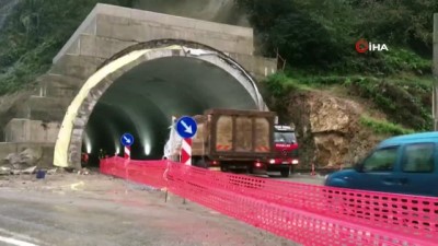  Uzungöl yolunda heyelan