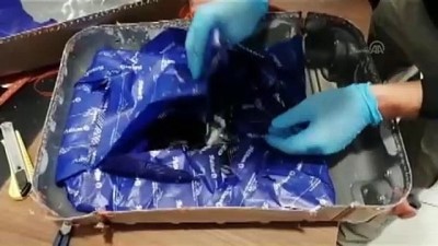 metamfetamin - Uyuşturucuyla uçağa binmeye çalışan İran uyruklu şüpheli yakalandı - VAN  Videosu