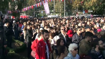  Vatandaşlar Dolmabahçe Sarayı’na akın etti 