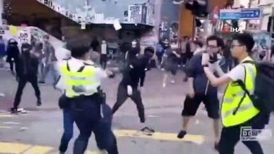 canli yayin -  - Hong Kong polisi bir protestocuyu daha vurdu  Videosu