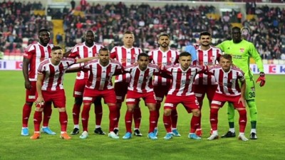 Sivasspor, 10 sezon sonra liderlik koltuğuna oturdu - SİVAS 