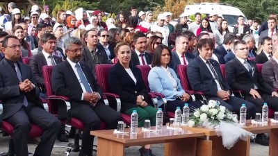 dunya rekoru - Uşak'ta 100 bin fidan toprakla buluştu  Videosu