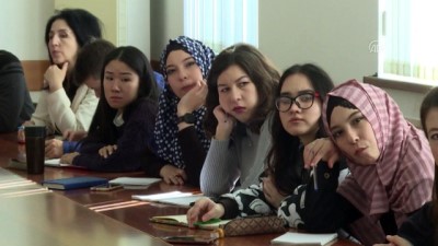 ogrenci sayisi - YTB Başkanı Eren Özbekistan'da Türkiye Bursları'nı anlattı - TAŞKENT Videosu