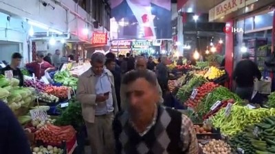 pazarci esnafi -  Zehirlenme vakaları ıspanak satışlarını düşürdü Videosu