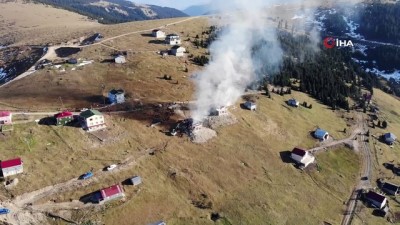 yikim gerginligi -  Yıktırmak istemedikleri evlerini yaktılar Videosu