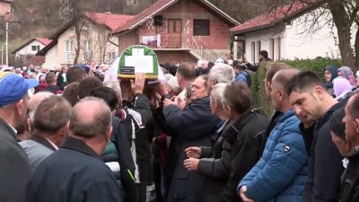 baskent - Bosna'daki savaşta öldürülen 12 Boşnak, 27 yıl sonra toprağa verildi - HADZİCİ Videosu