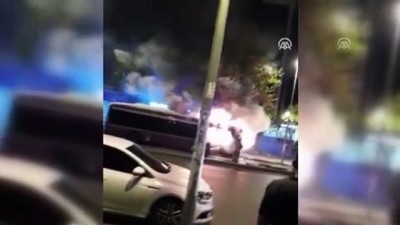 Park halindeki halk otobüsü yandı - İSTANBUL 