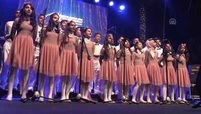 odul toreni - Binlerce kişi Manuş Baba konserini izledi - SİİRT  Videosu