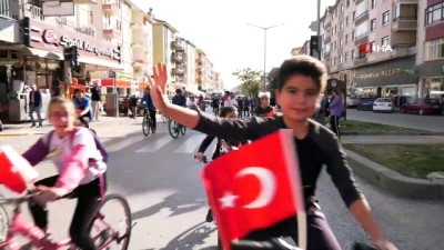 gorme engelli vatandas -  Çubuk'ta Atatürk anısına pedal çevirdiler  Videosu