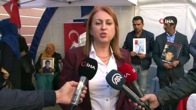  HDP önünde eylem yapan annelere öğretmenlerden destek 