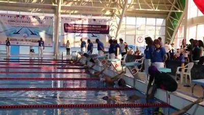 sampiyon - Osman Çullu Bedensel Engelliler Türkiye Yüzme Şampiyonası başladı - ISPARTA Videosu