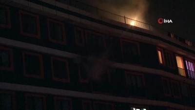  Şişli’de 9 katlı binanın sekizinci katındaki dairede korkutan yangın