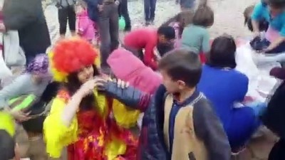 kirac - Köy çocuklarının 'hediye' sevinci - SAMSUN  Videosu