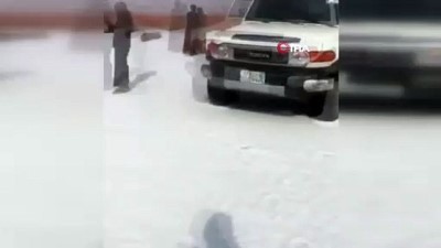  - Suudi Arabistan'da kar yağdı 