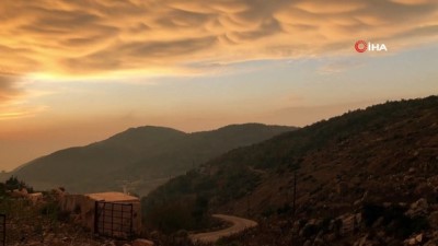 kumulus -  Türkiye'de ender görülen memeli bulutlar Hatay'da görüntülendi  Videosu