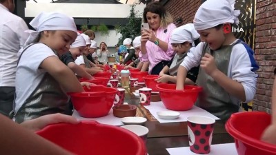 workshop -  Minikler hamur yoğurup, pizza yaptı  Videosu