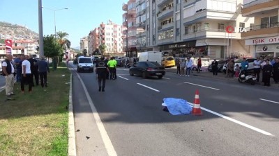 yasli kadin -  Sürat motosikleti yaşlı kadını böyle hayattan kopardı  Videosu