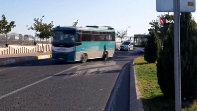  Virajı alamayan otomobil takla attı 