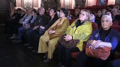 veda toreni - İzmir'de, vefat eden tiyatro sanatçısı Jale Birsel için veda töreni düzenlendi Videosu
