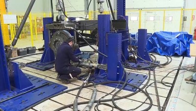 otomotiv sektoru - Otomotiv sektörünün kalbi TOSB'da atıyor - KOCAELİ  Videosu