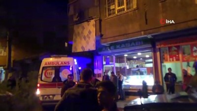  Diyarbakır’da iki aile arasında cadde ortasında silahlı çatışma: 2 yaralı