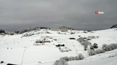  Giresun’da yaylalar beyaza büründü 
