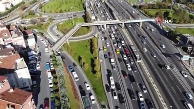  Haliç Köprüsü’nde kaza: E-5 Karayolu trafiği kilitlendi 