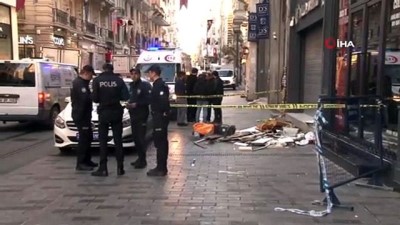2 genc kiz -  İstiklal Caddesi’nde feci ölüm  Videosu