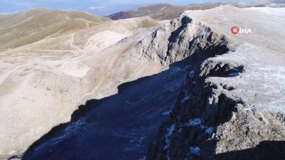 yazla -  Uludağ'a mevsimin ilk karı düştü  Videosu