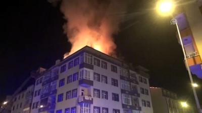 guvenlik onlemi - Apartmanın çatı katında çıkan yangın maddi hasara yol açtı - KARS Videosu