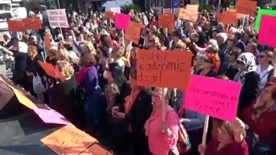  Edremit'te '1919'dan 2019'a Kadın Buluşması'nda kadına şiddet protesto edildi