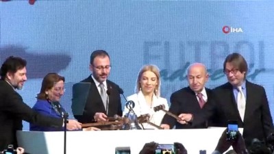 tatlarin - Bakan Kasapoğlu: 'Seyircilerimizi tartışma ve kavgadan uzak tutmalıyız' -1-  Videosu