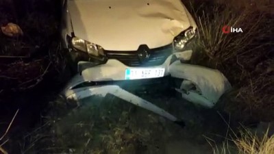 direksiyon -  Hatay'da otomobil şarampole devrildi: 2 yaralı  Videosu