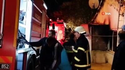  Tek katlı evde çıkan yangın paniğe neden oldu 