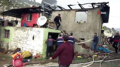  Sobadan çıkan kıvılcım evi küle döndürdü 