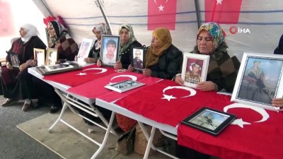  HDP önündeki ailelerin evlat nöbeti 82’nci gününde 