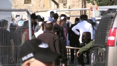 Yahudiler 'Sare Bayramı' nedeniyle Harem-i İbrahim Camisi'ne baskın düzenledi - EL HALİL