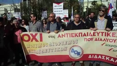 Yunanistan'da öğretmenlerden protesto - ATİNA