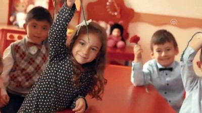 ogretmenlik - Öğretmen ve öğrencilerden şehit öğretmenlere klip - İSTANBUL  Videosu