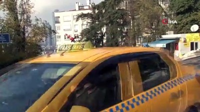 trafik levhasi -  Ünlü iş insanı Sacit Naşit Batllo'nun kaza geçirdiği anlar kamerada  Videosu