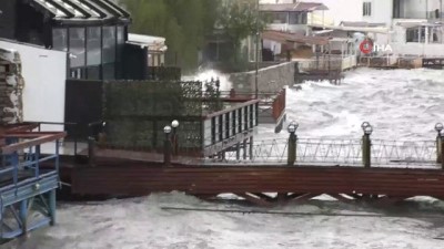  Bodrum'da fırtına etkili oluyor 