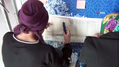 el emegi goz nuru -  Kızıltepeli kadınların dokuduğu ipek halılar yurtdışına ihraç ediliyor  Videosu