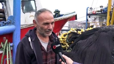  Giresun açıklarına akın eden balıkçı tekneleri görsel şölen oluşturdu 