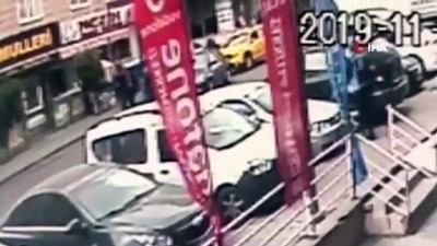 Yol üzerinde bekleyen genç kıza araba böyle çarptı 