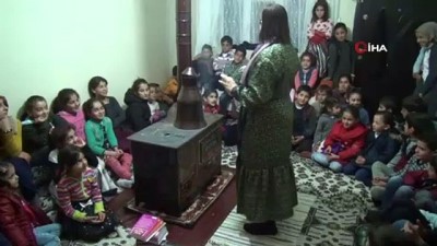 koordinat -  Tatvan’da ‘Geleneksel Masal Anlatıcılığı’ yeniden canlandırılıyor  Videosu