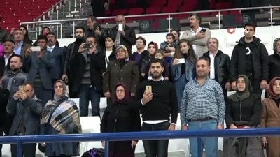 yemin toreni -  Elazığ'da vatani görevini yapan 'Mehmetçik' yemin etti  Videosu