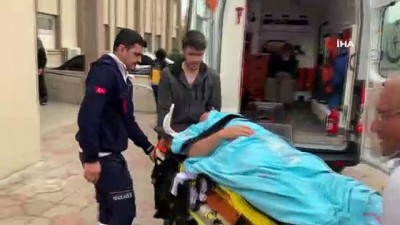 hastane -  Otomobil ile kamyon çarpıştı: 1’i ağır 7 yaralı Videosu